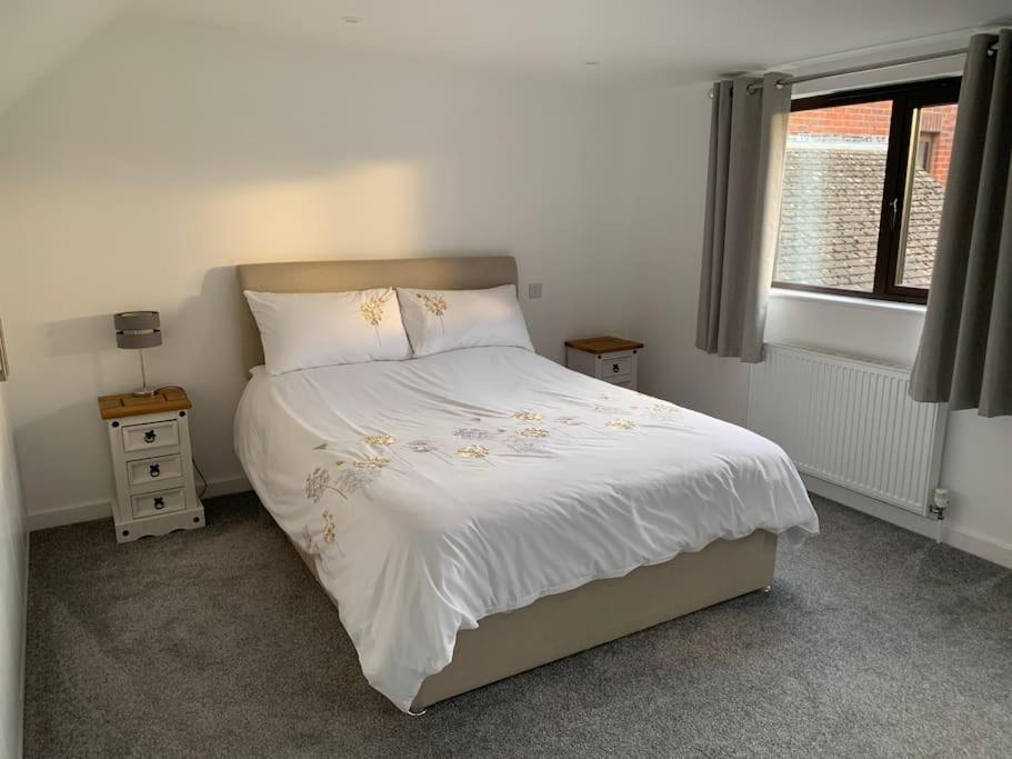 1 Bedroom Self Contained Separate Annexe In Exeter Ide المظهر الخارجي الصورة